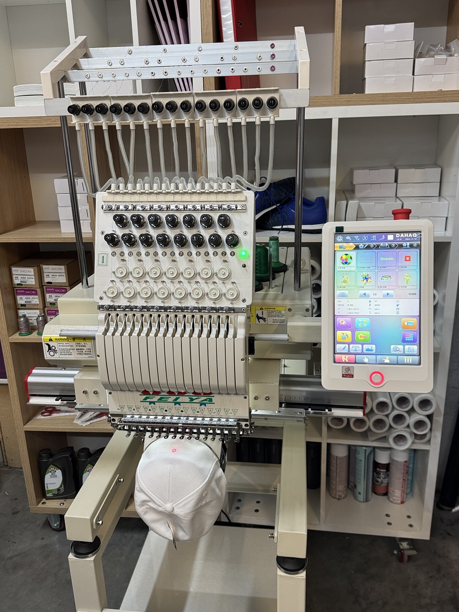 Machine a broder 15 aiguilles compact Feiya